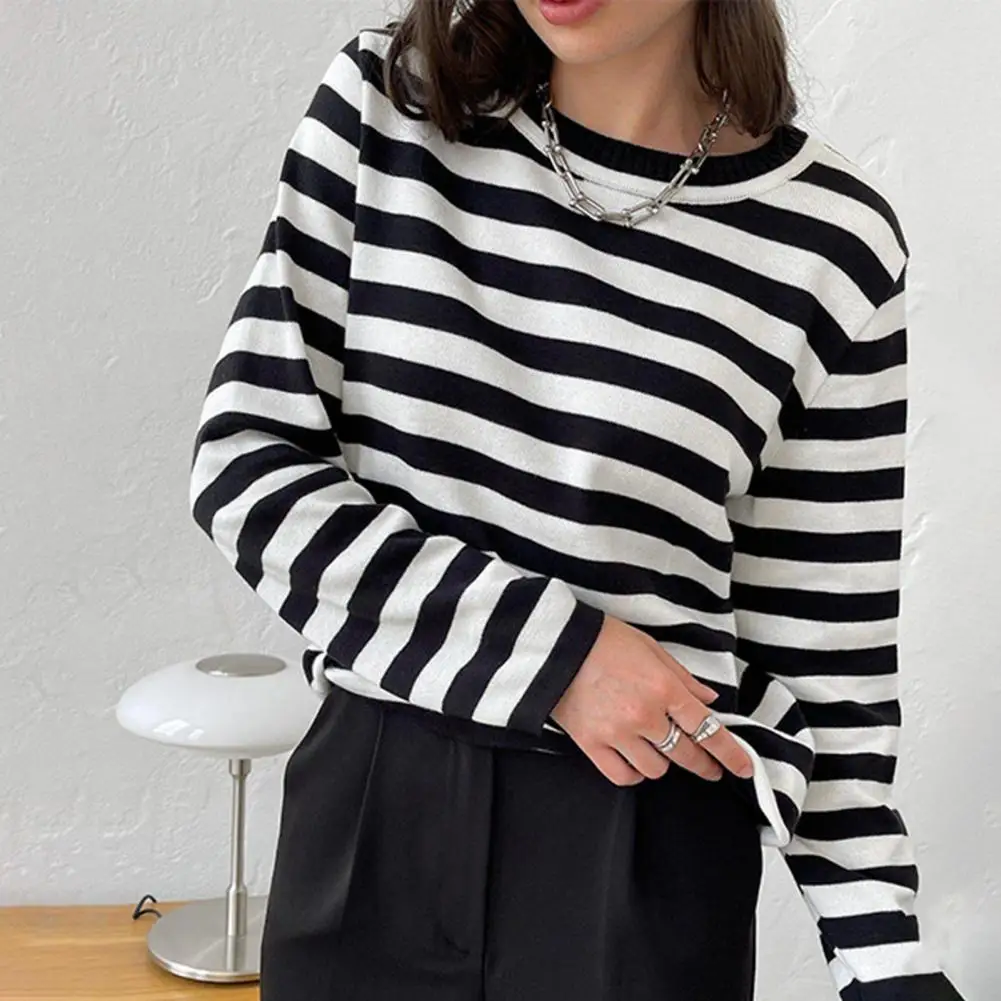 Women Tops Striped Print Sweater Round Neck Long Sleeve Sweater Loose Fit Stretchy Retro Knitting Tops
Women Tops Striped Print Sweater Round Neck Long Sleeve Sweater Loose Fit Stretchy Retro Knitting Tops