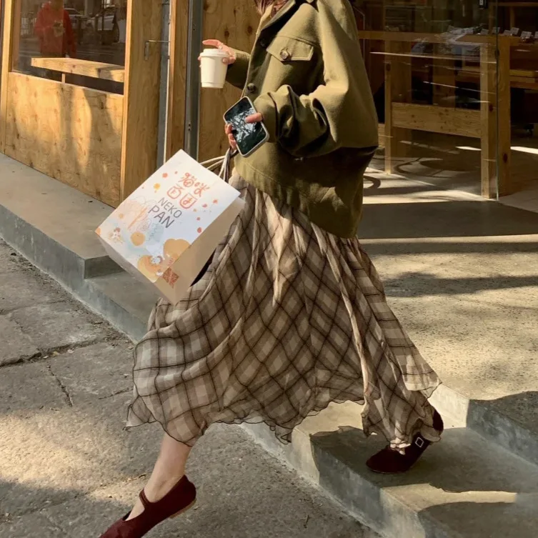 Women's Elegant Plaid Print Maxi Skirt, High Waist Flowy Chiffon A Line Long Skirt, Casual Daily Vacation Wear
Women's Elegant Plaid Print Maxi Skirt, High Waist Flowy Chiffon A Line Long Skirt, Casual Daily Vacation Wear