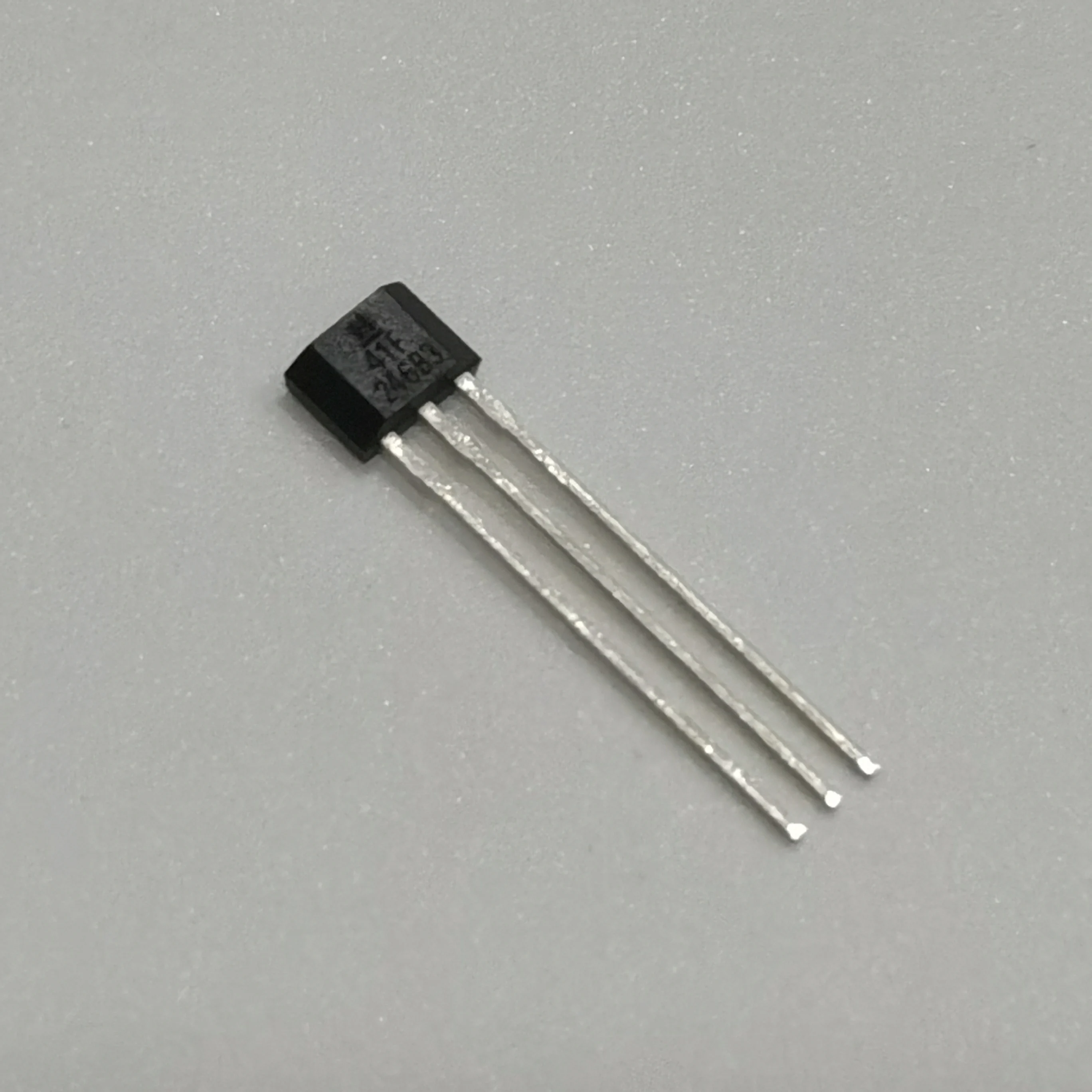 Магнитный датчик Холла SS41 Honeywell
Магнитный датчик Холла SS41 Honeywell