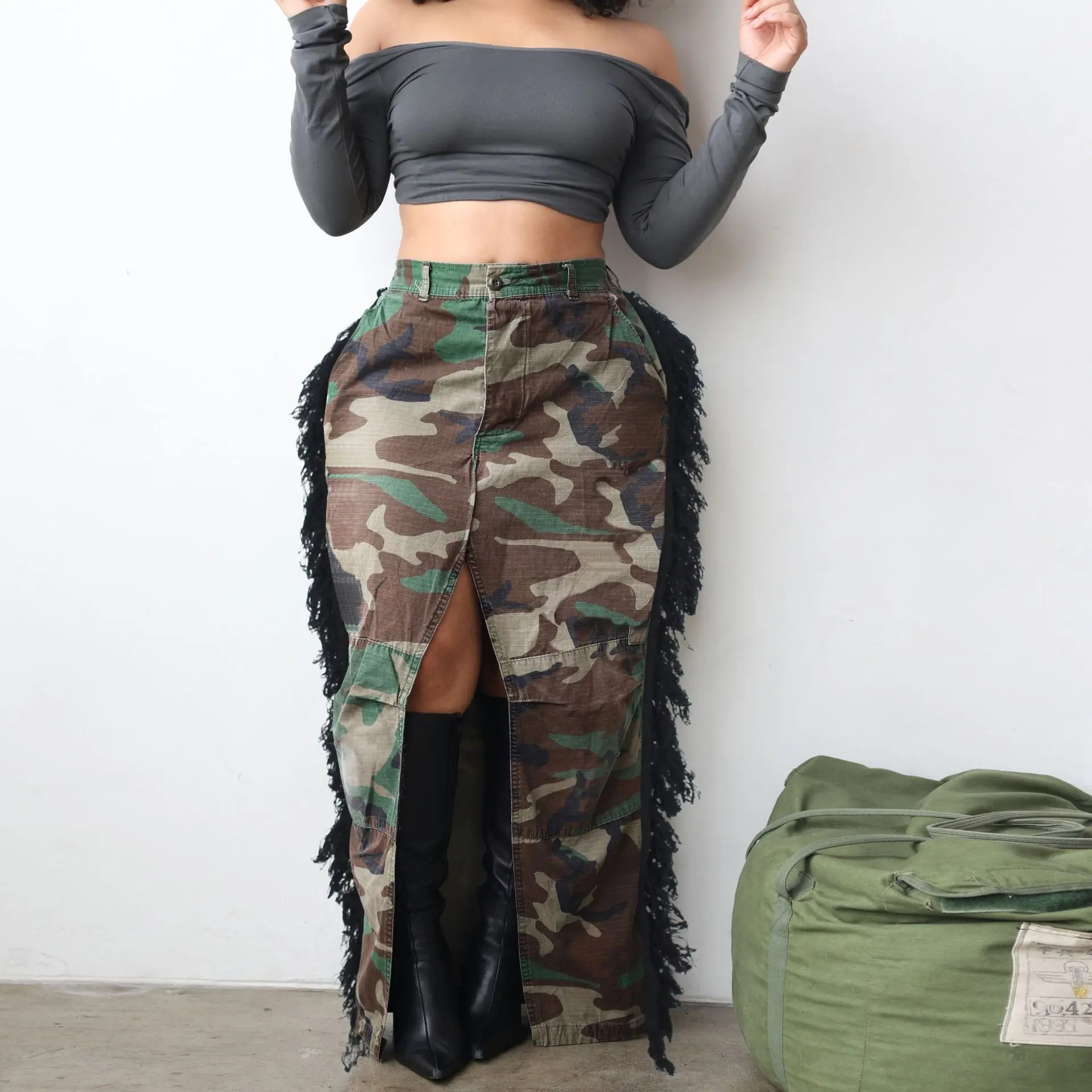 Women's Clothing Fashion Personality Camouflage Wash Tassel High Slit Skirt
Women's Clothing Fashion Personality Camouflage Wash Tassel High Slit Skirt