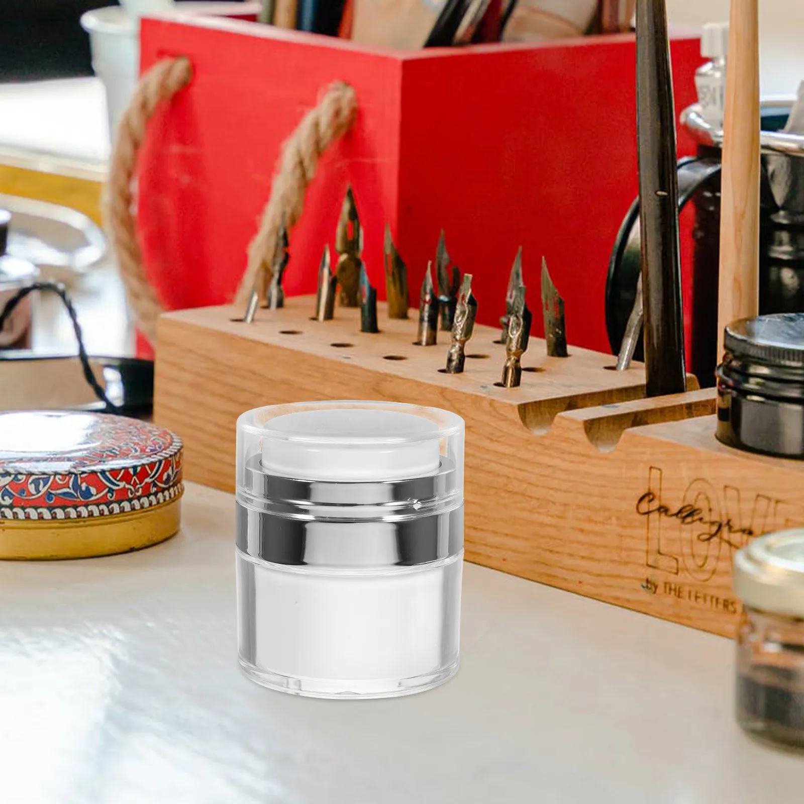 Многофункциональные пустые коробки из прочного, недеформируемого пластика для хранения кремов и лосьонов, предотвращающие окисление
Многофункциональные пустые коробки из прочного, недеформируемого пластика для хранения кремов и лосьонов, предотвращающие окисление