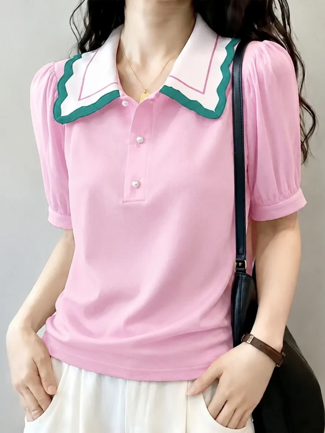 Korean Style Sweet Neck T-Shirt Short Sleeve Women's Fashionable Summer Top Commute Straight Cut Splice Other Material
Korean Style Sweet Neck T-Shirt Short Sleeve Women's Fashionable Summer Top Commute Straight Cut Splice Other Material