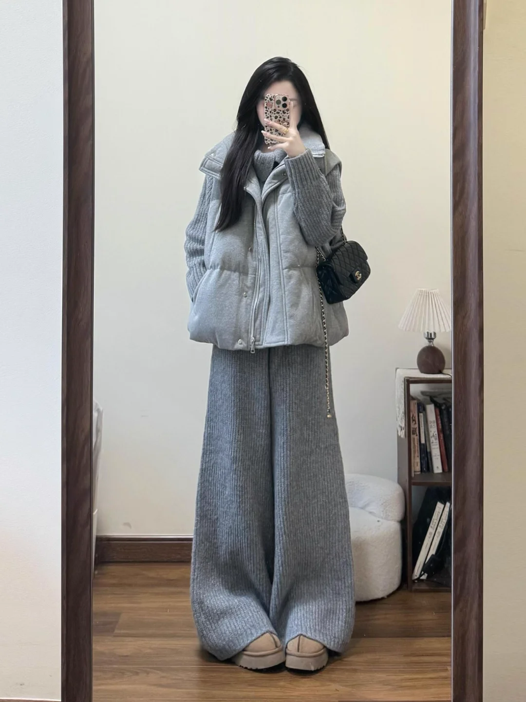 Women's Casual Knitted Vest And Pants Set Chic Loose Knit Cardigan Fashionable Autumn Winter Outfit Comfortable Loose Fit
Women's Casual Knitted Vest And Pants Set Chic Loose Knit Cardigan Fashionable Autumn Winter Outfit Comfortable Loose Fit
