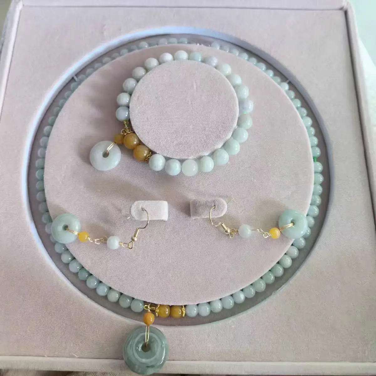 Elegant 3-in-1 Pearl Jewelry Set Long Necklace Earrings Bracelet Bridal Wedding Women's Gift Simulated Luxury Accessories
Elegant 3-in-1 Pearl Jewelry Set Long Necklace Earrings Bracelet Bridal Wedding Women's Gift Simulated Luxury Accessories