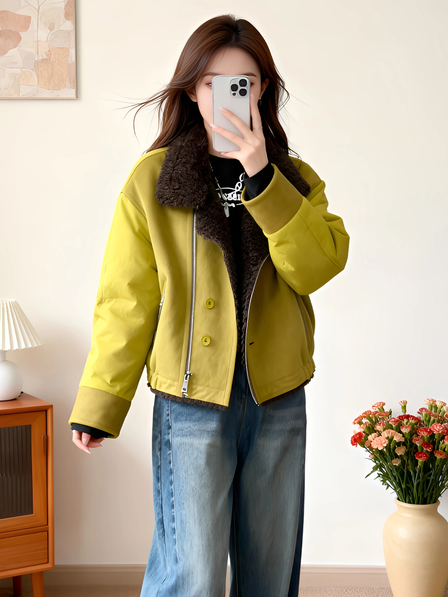 Fashionable Short Cotton Blend Women's Jacket 2026 Winter New Style Casual Large Collar Furry Color Block Warm Outerwear
Fashionable Short Cotton Blend Women's Jacket 2026 Winter New Style Casual Large Collar Furry Color Block Warm Outerwear