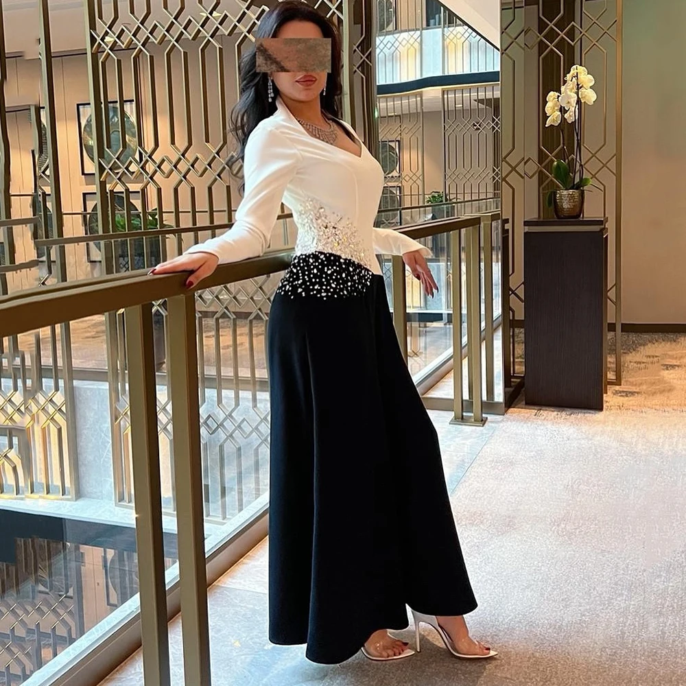 Customized Black V-neck Jersey A-line Evening Dress Contrast Color Draped Crystal Party Dress Full Sleeves Ankle Length Gown
Customized Black V-neck Jersey A-line Evening Dress Contrast Color Draped Crystal Party Dress Full Sleeves Ankle Length Gown