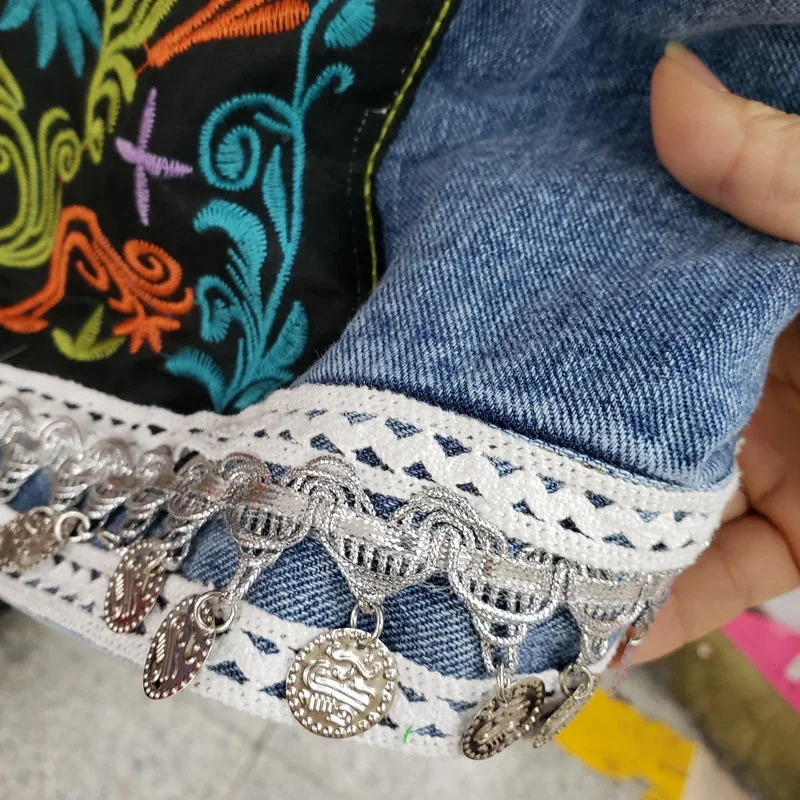 Bohemia Beading Embroidery Denim Jacket Coat Women Vintage Blue Loose Short Outerwear Big Pocket Long Sleeve Jeans Jacket Female
Bohemia Beading Embroidery Denim Jacket Coat Women Vintage Blue Loose Short Outerwear Big Pocket Long Sleeve Jeans Jacket Female