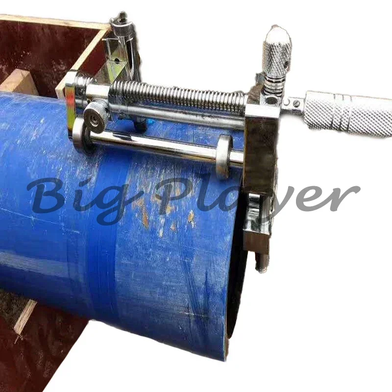 PE pipe mechanical rotary scraper for removing oxide layer scraping with planer knife four-sided blade Stainless steel frame
PE pipe mechanical rotary scraper for removing oxide layer scraping with planer knife four-sided blade Stainless steel frame