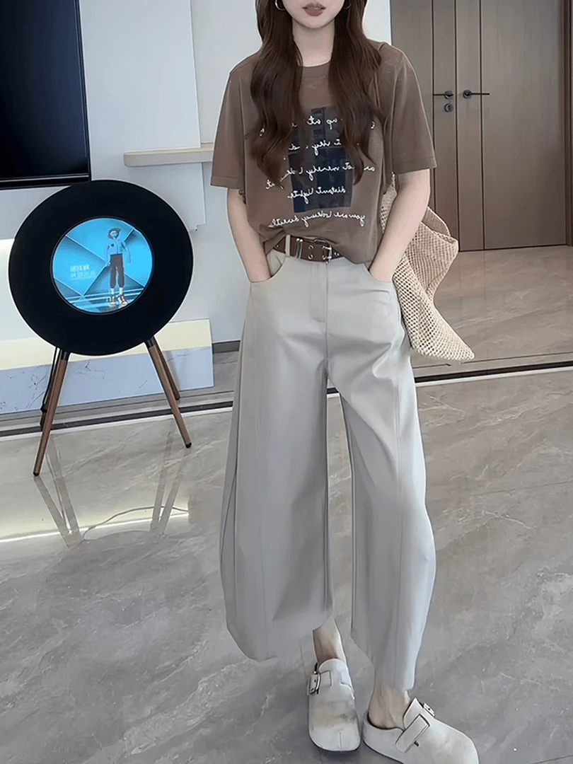 Retro Letter Print Short Sleeve T-Shirt And Wide Leg Pants Two Piece Set for Women Summer Leisure Comfortable Lightweight Fas...
Retro Letter Print Short Sleeve T-Shirt And Wide Leg Pants Two Piece Set for Women Summer Leisure Comfortable Lightweight Fas...
