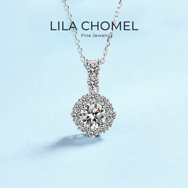 Engagement 18K White Gold Necklaces for Women Wedding 1ct Moissanite Diamond Pendant Girlfriend Fine Jewelry Girl Birthday Gift
Engagement 18K White Gold Necklaces for Women Wedding 1ct Moissanite Diamond Pendant Girlfriend Fine Jewelry Girl Birthday Gift