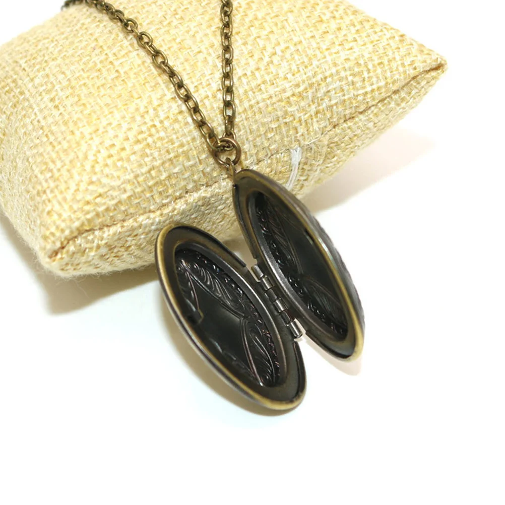 2Pcs Oval Bronze Photo Locket Necklace for Women Memorial Keepsake Pendant Vintage Engraved Picture Jewelry Gift
2Pcs Oval Bronze Photo Locket Necklace for Women Memorial Keepsake Pendant Vintage Engraved Picture Jewelry Gift