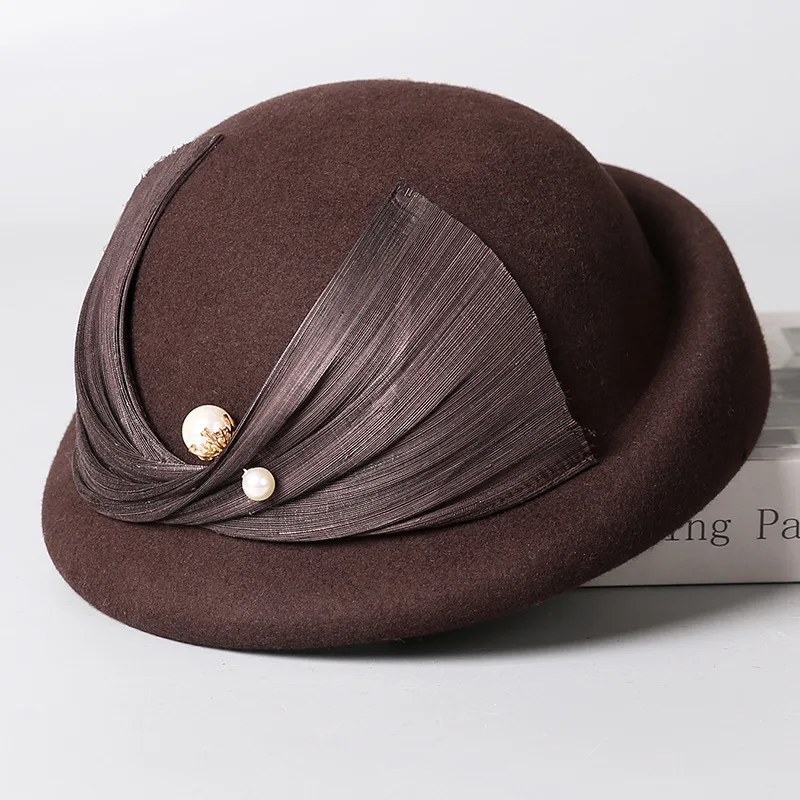 French Silk Linen Beret Women Australian Wool Felt Hat Pearl Accents Designer Winter Socialite Chic Hat
French Silk Linen Beret Women Australian Wool Felt Hat Pearl Accents Designer Winter Socialite Chic Hat