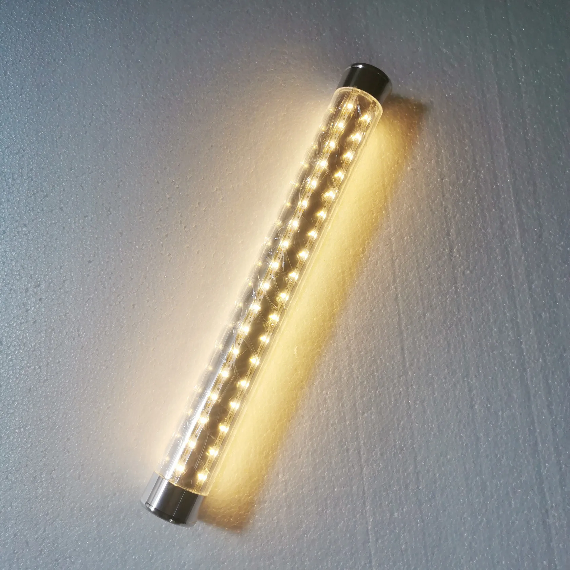 Светодиодный светильник-флешка для бутылок шампанского 35 см, перезаряжаемый, для баров и клубов, LED-стробоскоп, реквизит для сервировки винных бутылок
Светодиодный светильник-флешка для бутылок шампанского 35 см, перезаряжаемый, для баров и клубов, LED-стробоскоп, реквизит для сервировки винных бутылок