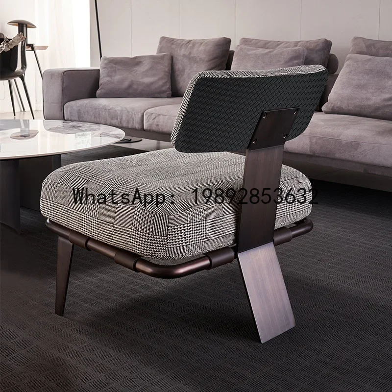 Z14-Italian Style Single Sofa Chair for Home Use, Small Apartment Living Room Bedroom Retro Stainless Steel Fabric Sofa Chair
Z14-Italian Style Single Sofa Chair for Home Use, Small Apartment Living Room Bedroom Retro Stainless Steel Fabric Sofa Chair
