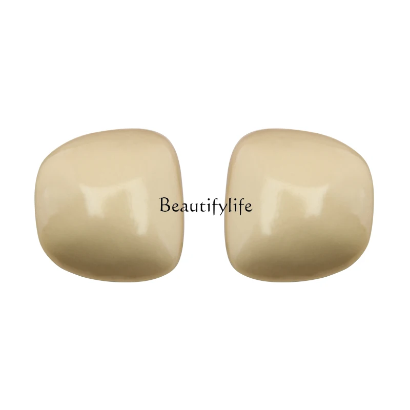 French retro matte metal square unique earrings minimalist temperament high-end stud earrings
French retro matte metal square unique earrings minimalist temperament high-end stud earrings