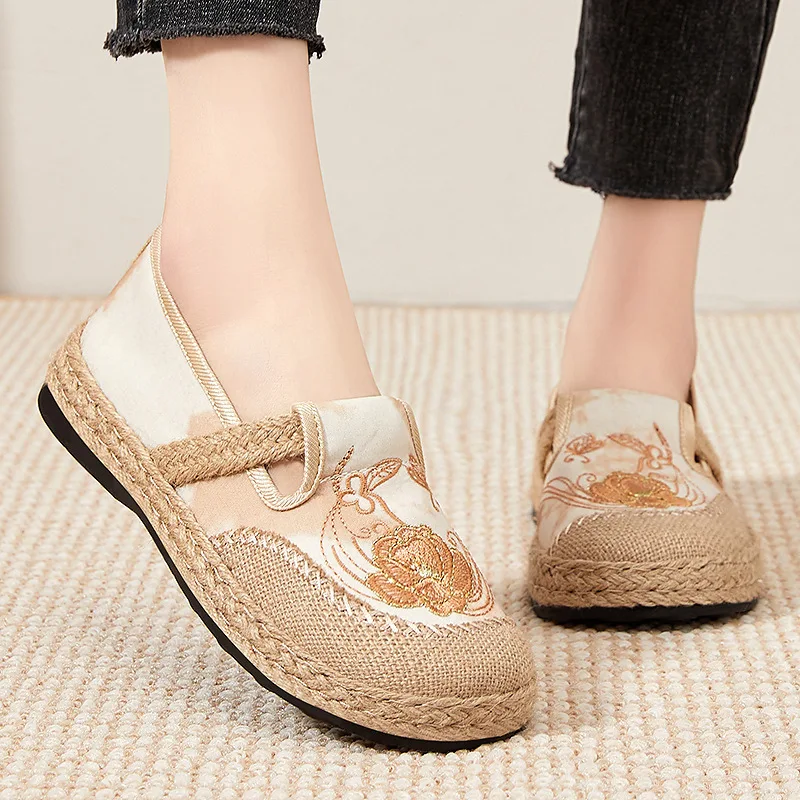 Women's Casual Floral Shoes Lightweight Comfort Fit Breathable for Daily Walking Outdoor Use 2025
Women's Casual Floral Shoes Lightweight Comfort Fit Breathable for Daily Walking Outdoor Use 2025