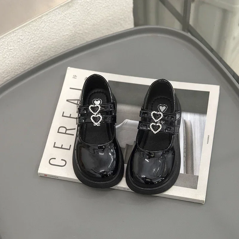 Kids Performance Dance Shoes Non-slip Hook&loop Leather Shoes Black Glossy Girls 2025 New Fashion Children Flat Shoes Soft Sole
Kids Performance Dance Shoes Non-slip Hook&loop Leather Shoes Black Glossy Girls 2025 New Fashion Children Flat Shoes Soft Sole