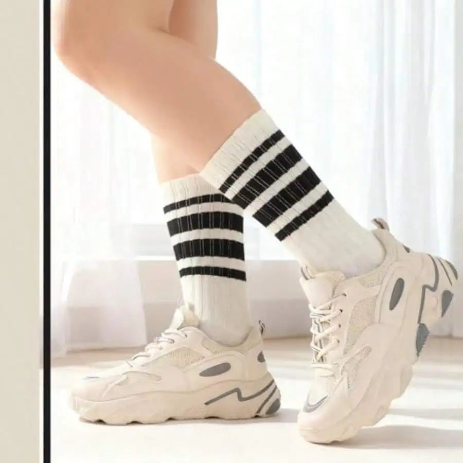 4 Pairs Striped Crew Socks For Women Cotton Athletic Lightweight Stretch Casual Socks Size 7-10
4 Pairs Striped Crew Socks For Women Cotton Athletic Lightweight Stretch Casual Socks Size 7-10