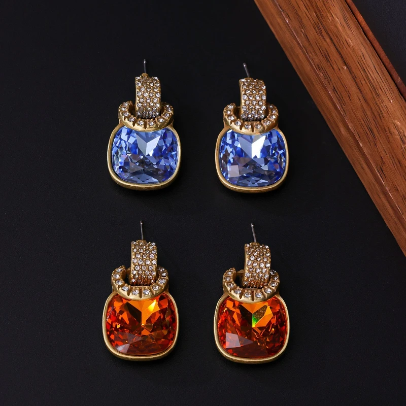 Vintage Geometric Color Crystal Inlaid Rhinestone Drop Earrings Fashion Ladies Daily Wear Ear Ornaments
Vintage Geometric Color Crystal Inlaid Rhinestone Drop Earrings Fashion Ladies Daily Wear Ear Ornaments