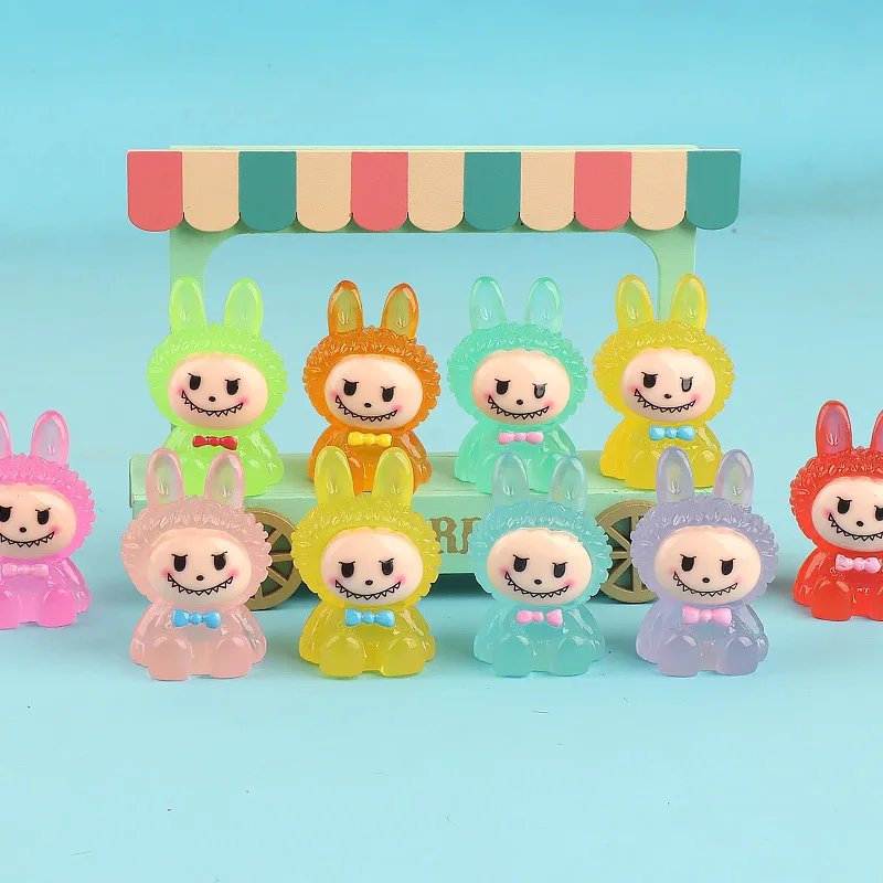 10 Styles Labubu Cartoon Night Light DIY Accessories Cream Glue Keychain Random Bag Toy Desktop Resin Small Ornament Statue
10 Styles Labubu Cartoon Night Light DIY Accessories Cream Glue Keychain Random Bag Toy Desktop Resin Small Ornament Statue