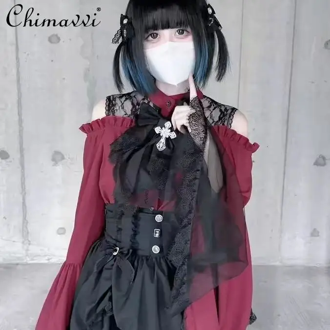 Japanese Mine Series Mass-produced Ji Sleeve Lace Cross Off-Shoulder Black Red Shirt Dark Girl Gothic Lolita Shirt Women Tops
Japanese Mine Series Mass-produced Ji Sleeve Lace Cross Off-Shoulder Black Red Shirt Dark Girl Gothic Lolita Shirt Women Tops