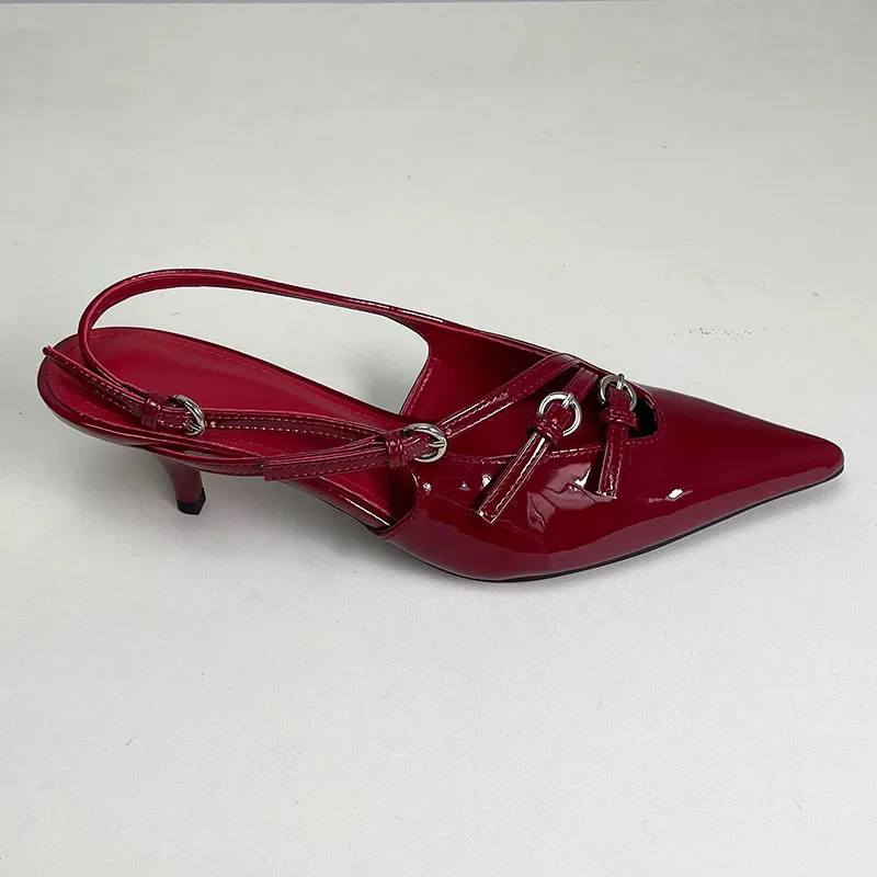 Female Red Footwear Women Medium Heels Shoes Luxury Fashion Metal Buckle Pointed Toe Ladies Thin Heels Pumps Shoes Big Size 43
Female Red Footwear Women Medium Heels Shoes Luxury Fashion Metal Buckle Pointed Toe Ladies Thin Heels Pumps Shoes Big Size 43