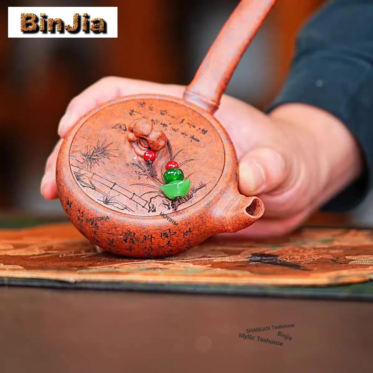130ml Authentic Yixing Purple Clay Teapots Artists Handmade Side Handle Pot Raw Ore The Keel Gold Sand Mud Kettle Zisha Tea Set
130ml Authentic Yixing Purple Clay Teapots Artists Handmade Side Handle Pot Raw Ore The Keel Gold Sand Mud Kettle Zisha Tea Set