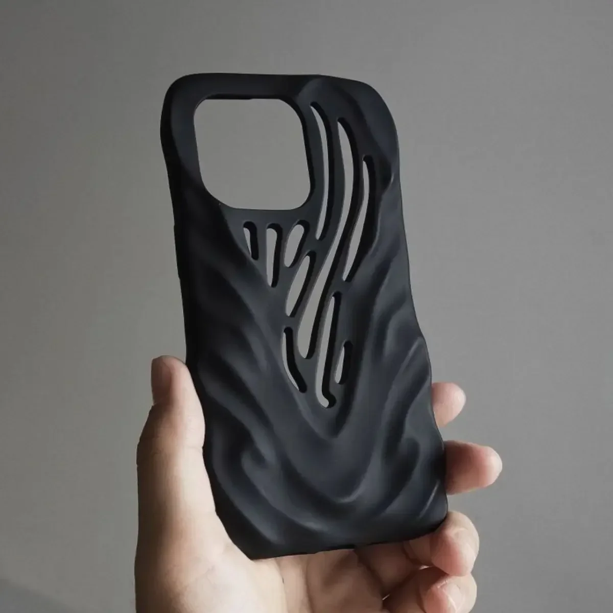 Luxur Ins Irregular Heat Dissipation Hollow Phone Case IPhone 14/13 2023 Designer Phone Case iphone 12promax Soft Case 11
Luxur Ins Irregular Heat Dissipation Hollow Phone Case IPhone 14/13 2023 Designer Phone Case iphone 12promax Soft Case 11