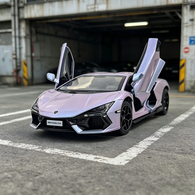 Модель автомобиля Lamborghini Revuelto из сплава металлов, масштаб 1:24, с открывающимися дверями и багажником, со звуковыми и световыми эффектами, функцией рулевого управления, спортивный автомобиль.
Модель автомобиля Lamborghini Revuelto из сплава металлов, масштаб 1:24, с открывающимися дверями и багажником, со звуковыми и световыми эффектами, функцией рулевого управления, спортивный автомобиль.