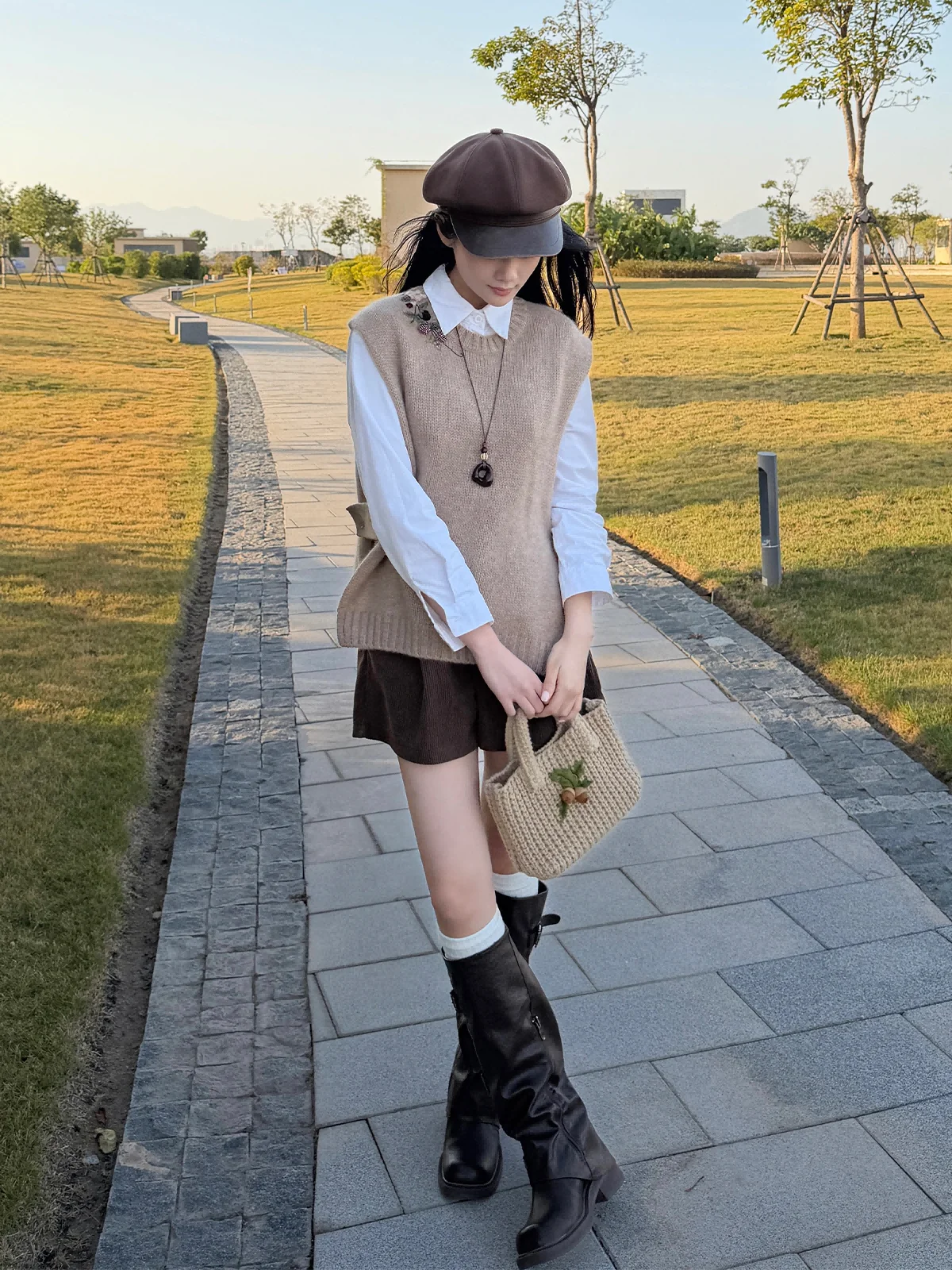 Hand Embroidered Flower Knitted Vest Women's Casual Sle eep Camere Top Sweet Lazy Sle All-Match Outerwear Jaet
Hand Embroidered Flower Knitted Vest Women's Casual Sle eep Camere Top Sweet Lazy Sle All-Match Outerwear Jaet