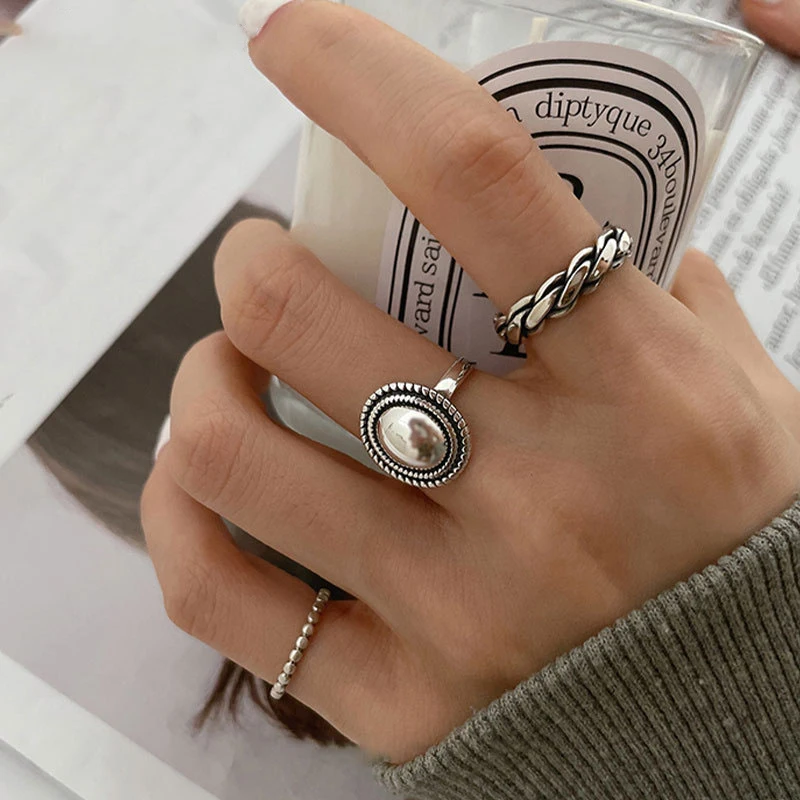 925 Sterling Silver Rings Couples Accessories INS Fashion Vintage Twist Design Round Shape Geometric Thai Silver Jewelry
925 Sterling Silver Rings Couples Accessories INS Fashion Vintage Twist Design Round Shape Geometric Thai Silver Jewelry