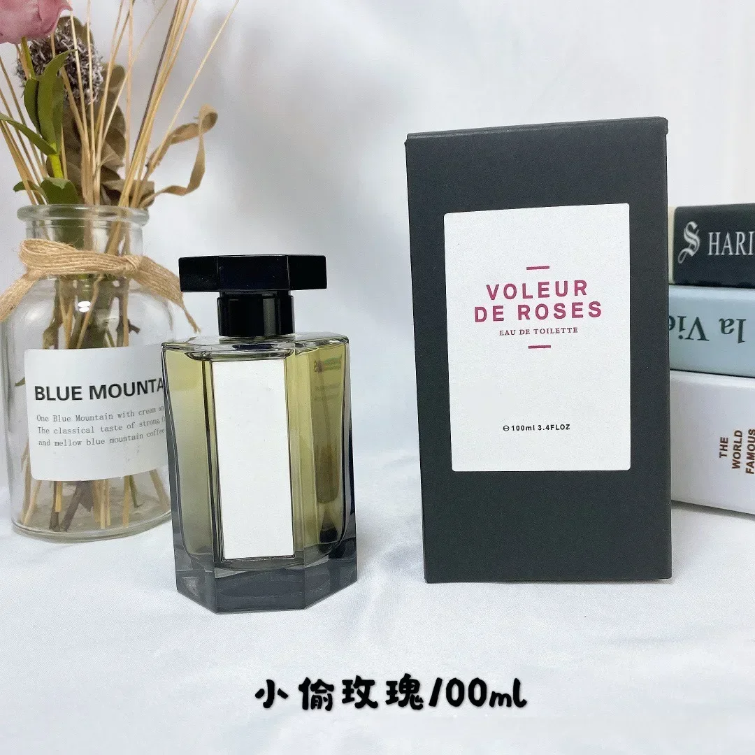 Lost in the underworld, encounter rose stolen words, wormwood ups and downs and soul breathing intertwined, neutral eau de toile
Lost in the underworld, encounter rose stolen words, wormwood ups and downs and soul breathing intertwined, neutral eau de toile