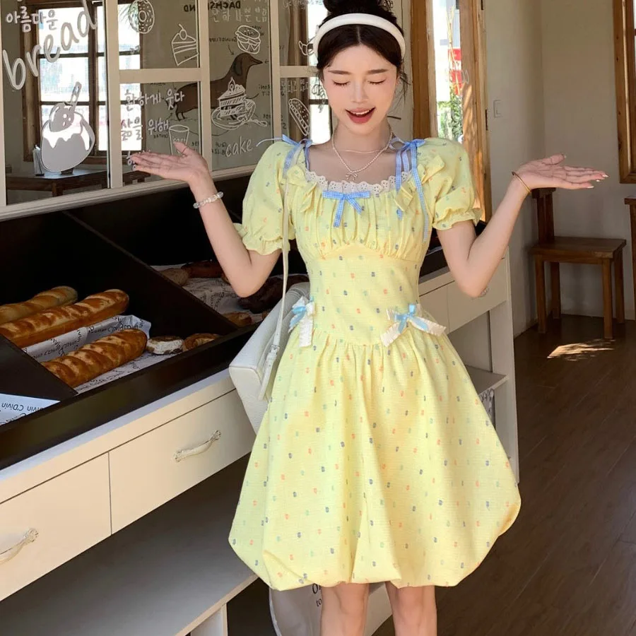 Bubble Sleeve Square Neck Yellow Dress For Women Summer Bow Decor High Waist Slim Fit Sweet Floral Short And Long Style Dresses
Bubble Sleeve Square Neck Yellow Dress For Women Summer Bow Decor High Waist Slim Fit Sweet Floral Short And Long Style Dresses