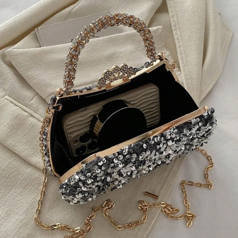New Shiny Sequin Sequin Handbag Gold Sequin Lock Buckle Evening Bag Nylon Lining Clutch Bag Party
New Shiny Sequin Sequin Handbag Gold Sequin Lock Buckle Evening Bag Nylon Lining Clutch Bag Party