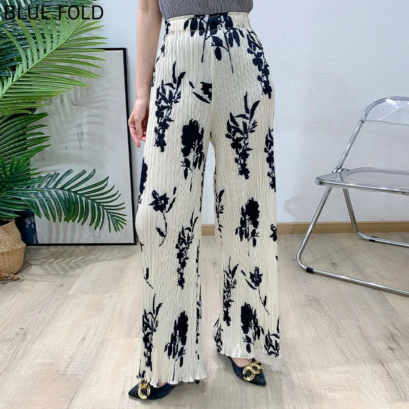 Miyake Pleats, лето 2025, новые утягивающие прямые брюки с высокой талией для женщин, свободные утягивающие широкие брюки с принтом
Miyake Pleats, лето 2025, новые утягивающие прямые брюки с высокой талией для женщин, свободные утягивающие широкие брюки с принтом