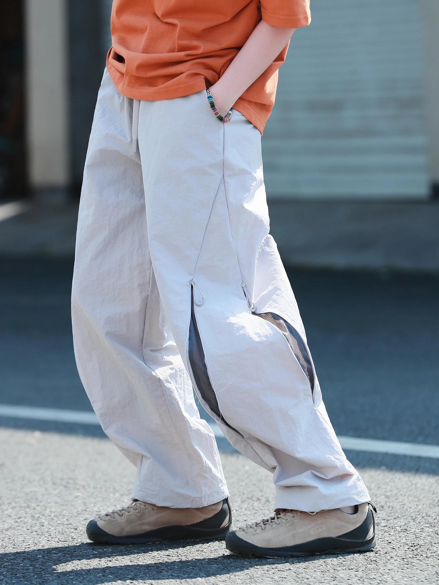 Spring Summer Thin Straight Leg Wide Leg Pants Outdoor Waterproof Trousers Men's Casual Style Nylon Fabric Non-Stretchy
Spring Summer Thin Straight Leg Wide Leg Pants Outdoor Waterproof Trousers Men's Casual Style Nylon Fabric Non-Stretchy