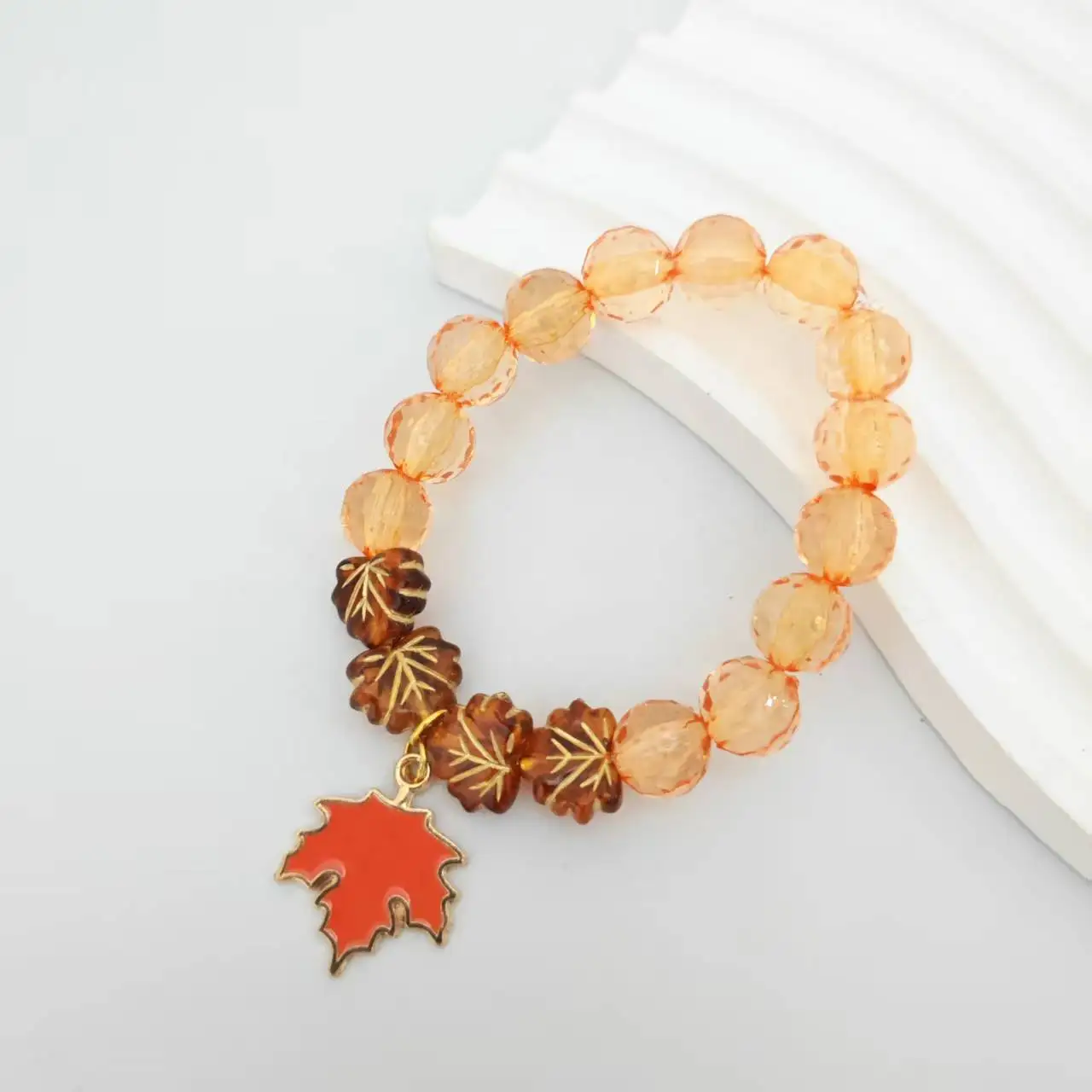 Korean Style Maple Leaf Charm Bracelet For Women Girls Orange Maple Leaf Bangle Wedding Party Statement Jewelry Gifts
Korean Style Maple Leaf Charm Bracelet For Women Girls Orange Maple Leaf Bangle Wedding Party Statement Jewelry Gifts
