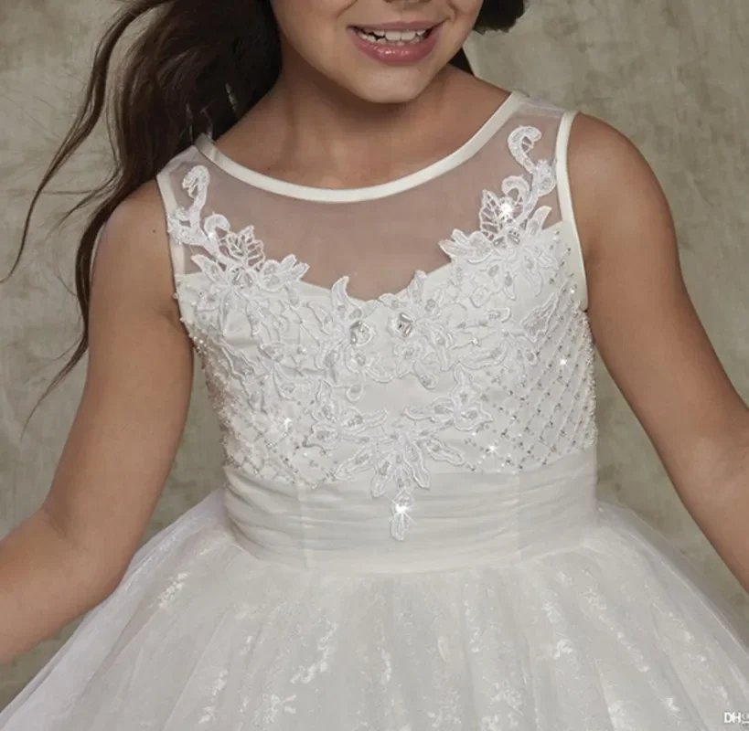 Платья с цветочным узором для девочек с круглым вырезом и открытой спиной, милые платья с кружевными аппликациями для маленьких девочек, детская официальная одежда на пуговицах сзади
Платья с цветочным узором для девочек с круглым вырезом и открытой спиной, милые платья с кружевными аппликациями для маленьких девочек, детская официальная одежда на пуговицах сзади