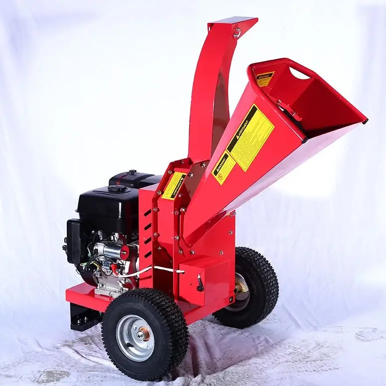 Индивидуальный портативный измельчитель древесины на бензиновом двигателе на колесах, высокоэффективный, для быстрого измельчения в саду и на ферме
Индивидуальный портативный измельчитель древесины на бензиновом двигателе на колесах, высокоэффективный, для быстрого измельчения в саду и на ферме