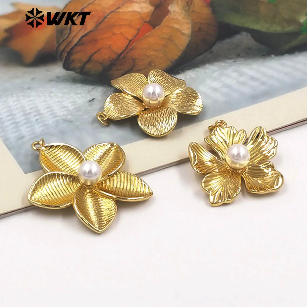 WT-P2077 Beautiful Irregular Shape Flower Yellow Brass&Artificial Pearl Paved Texture Pendants For Semi-Finished Accessories
WT-P2077 Beautiful Irregular Shape Flower Yellow Brass&Artificial Pearl Paved Texture Pendants For Semi-Finished Accessories
