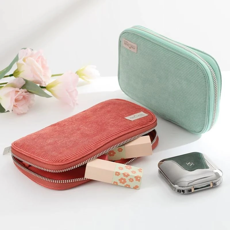 KOKUYO Multifunctional Corduroy Pencil Case-Converts to Desk Tray Buckle Fixed Scissors Ruler Office School Stationery Organizer
KOKUYO Multifunctional Corduroy Pencil Case-Converts to Desk Tray Buckle Fixed Scissors Ruler Office School Stationery Organizer