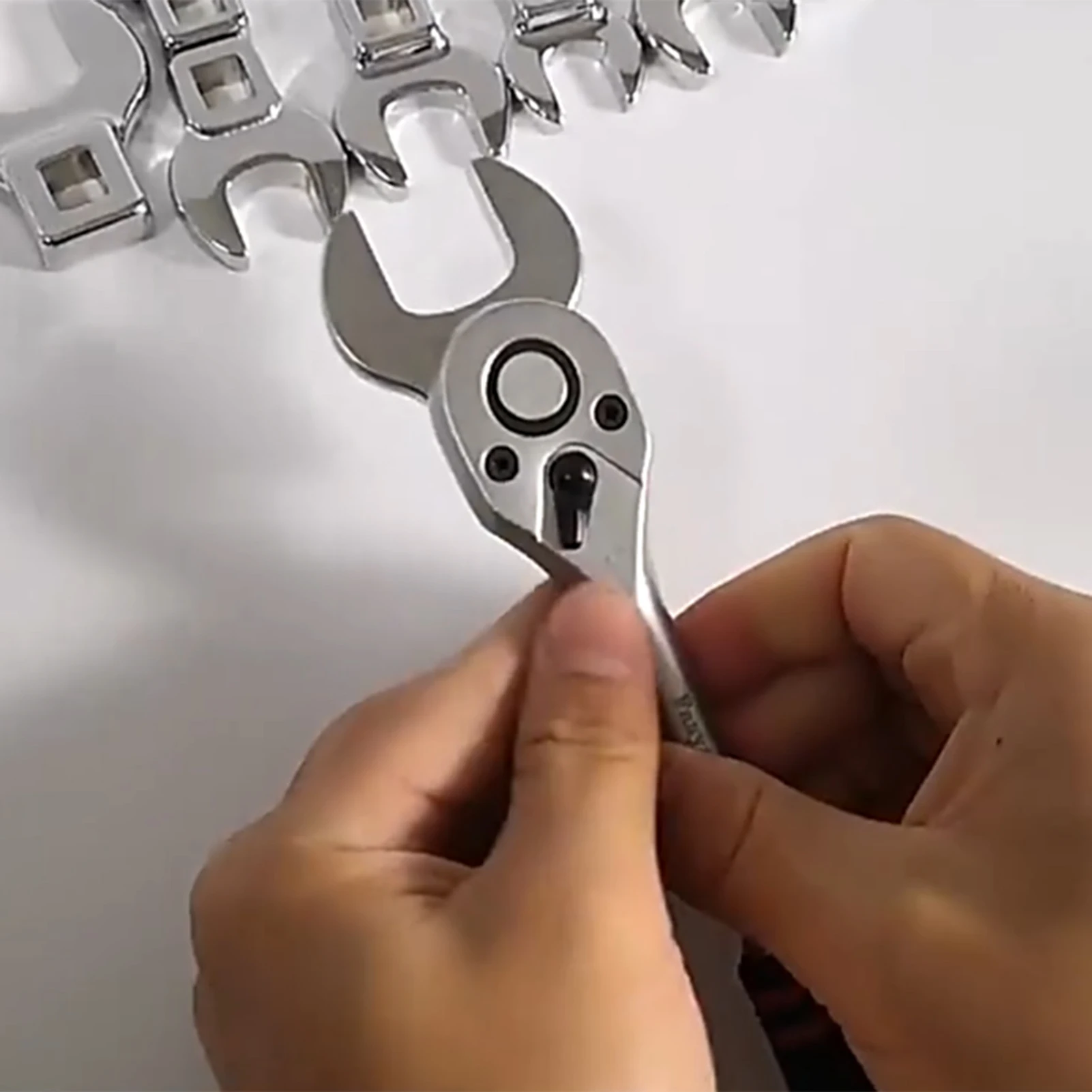 Разводной ключ с открытым концом, аксессуары для Bullwrench L-типа из высокоуглеродистой стали, подходящие для ремонта автомобилей
Разводной ключ с открытым концом, аксессуары для Bullwrench L-типа из высокоуглеродистой стали, подходящие для ремонта автомобилей