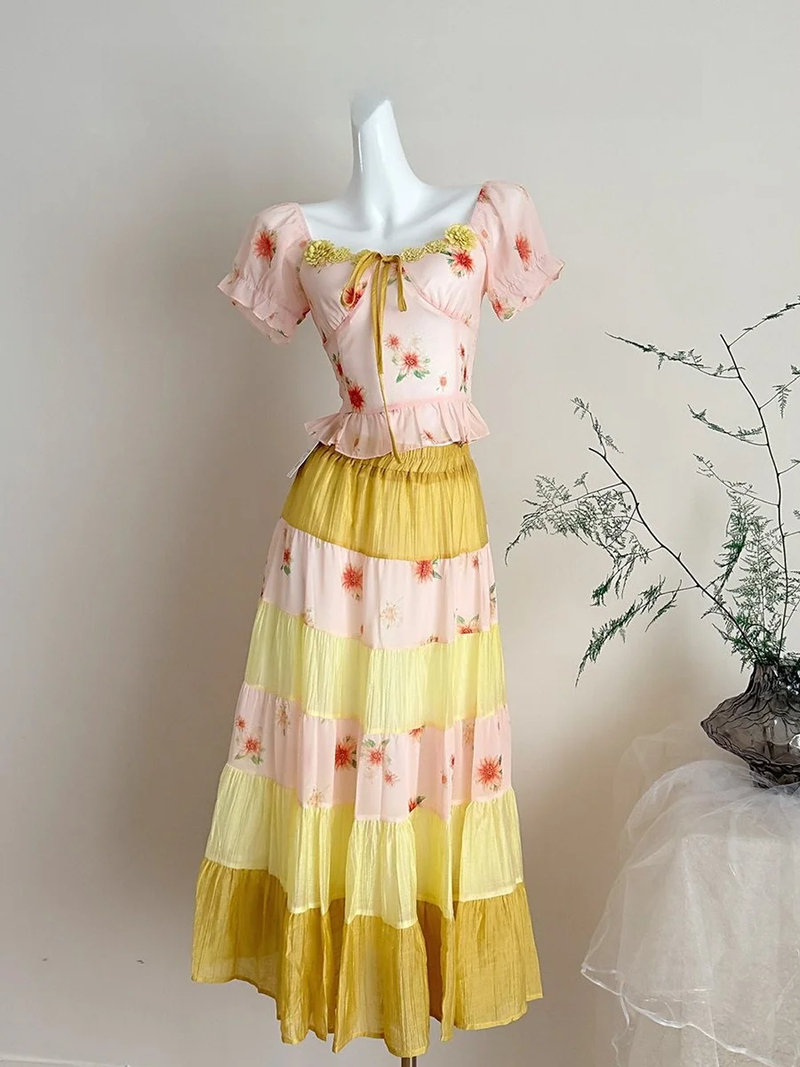 Luckymann Summer Daisy Youthful Girl Style Square Collar Bubble Sleeve Top Color Block Layered Skirt Polyester Fiber 100%
Luckymann Summer Daisy Youthful Girl Style Square Collar Bubble Sleeve Top Color Block Layered Skirt Polyester Fiber 100%