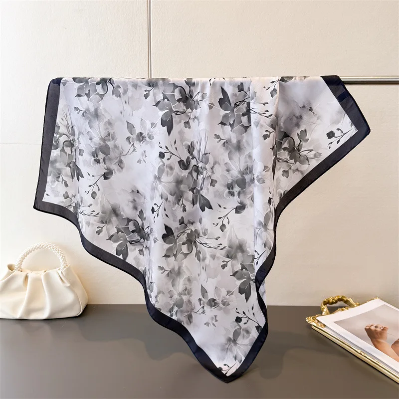 2026 New Spring Summer Women Scarf Silk Leopard Print Satin Scarves Shawl Headband Hijab Bandana Wrap Bufanda Gift
2026 New Spring Summer Women Scarf Silk Leopard Print Satin Scarves Shawl Headband Hijab Bandana Wrap Bufanda Gift