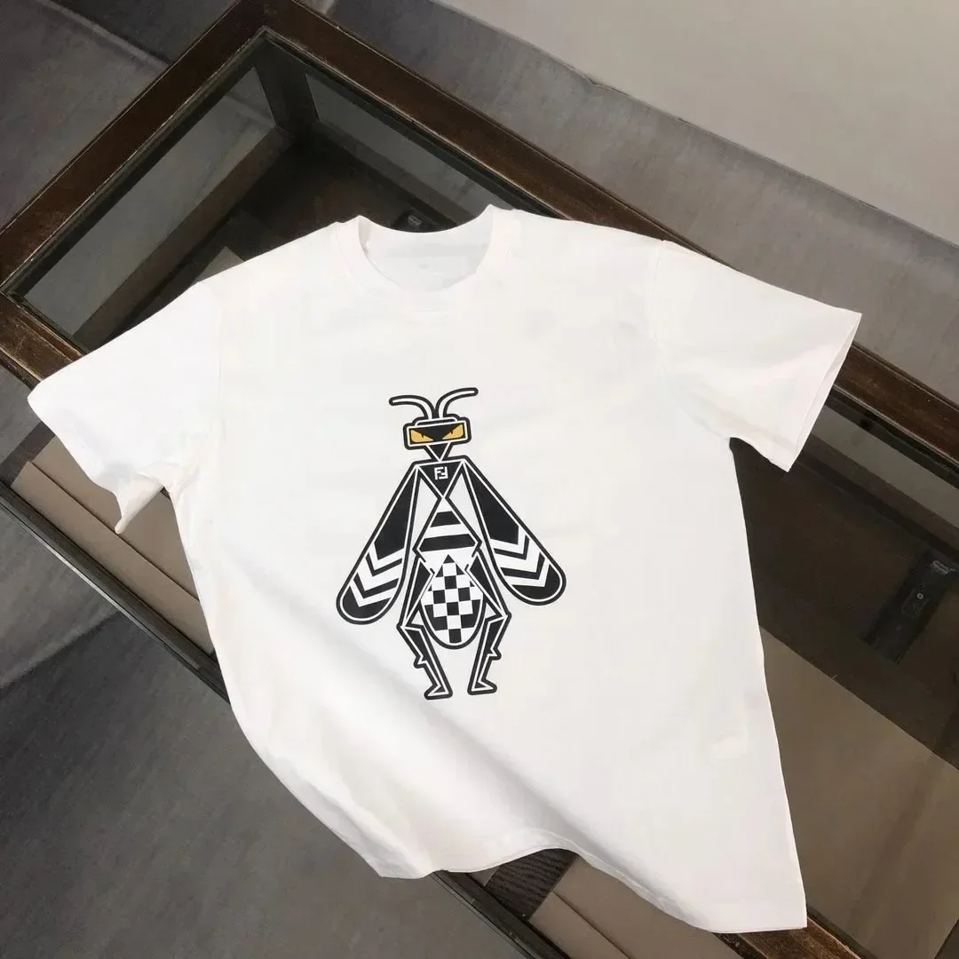 2024 Fashion T-shirt Women's Top Luxury Brand Letter Printed T-shirt Summer Short Sleeved T-shirt Men's Fashion Round Neck Top
2024 Fashion T-shirt Women's Top Luxury Brand Letter Printed T-shirt Summer Short Sleeved T-shirt Men's Fashion Round Neck Top