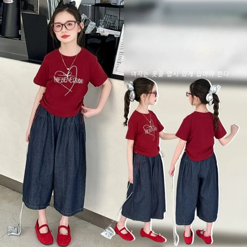 Girls Summer Clothing Set Fashion Children Short-Sleeve T-Shirt + Casual Cropped Pants Two-Piece Set 2025 New
Girls Summer Clothing Set Fashion Children Short-Sleeve T-Shirt + Casual Cropped Pants Two-Piece Set 2025 New