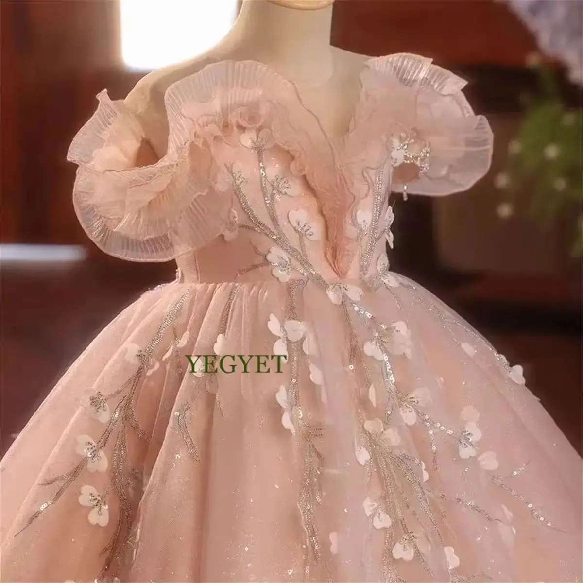 CustomizedLuxury Pink Flower Girl Dress Sequines Long Train Dubai Princess Kids Wedding Birthday Party Peformance Gown
CustomizedLuxury Pink Flower Girl Dress Sequines Long Train Dubai Princess Kids Wedding Birthday Party Peformance Gown