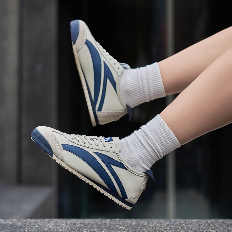 New autumn models 2025Autumn Men's New German Training Shoes,Trendy Casual Shoes, Men's Size Optional for Couple Style
New autumn models 2025Autumn Men's New German Training Shoes,Trendy Casual Shoes, Men's Size Optional for Couple Style