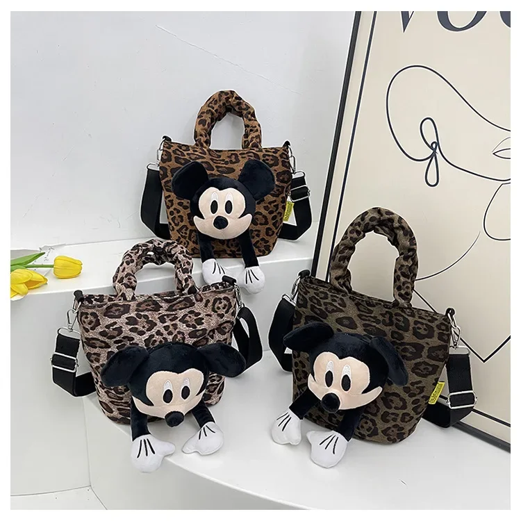 Disney Mickey New Women's Crossbody Bag Fashion High Quality Women's Shoulder Bag Cartoon Large Capacity Women's Shopping Bag
Disney Mickey New Women's Crossbody Bag Fashion High Quality Women's Shoulder Bag Cartoon Large Capacity Women's Shopping Bag
