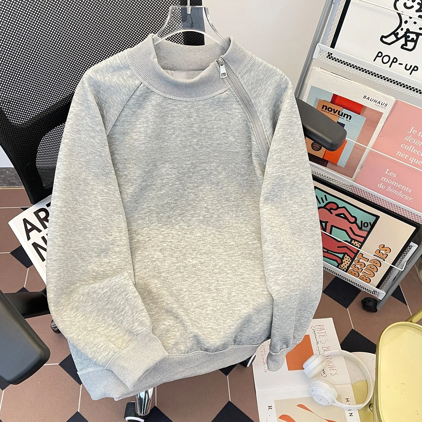 Heavyweight Embroidered Diagonal Zipper Hoodie Men's Spring Autumn Sle Deconstructed Design American Lazy Chic Overhead irt
Heavyweight Embroidered Diagonal Zipper Hoodie Men's Spring Autumn Sle Deconstructed Design American Lazy Chic Overhead irt